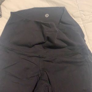 Lululemon wunder under black leggings